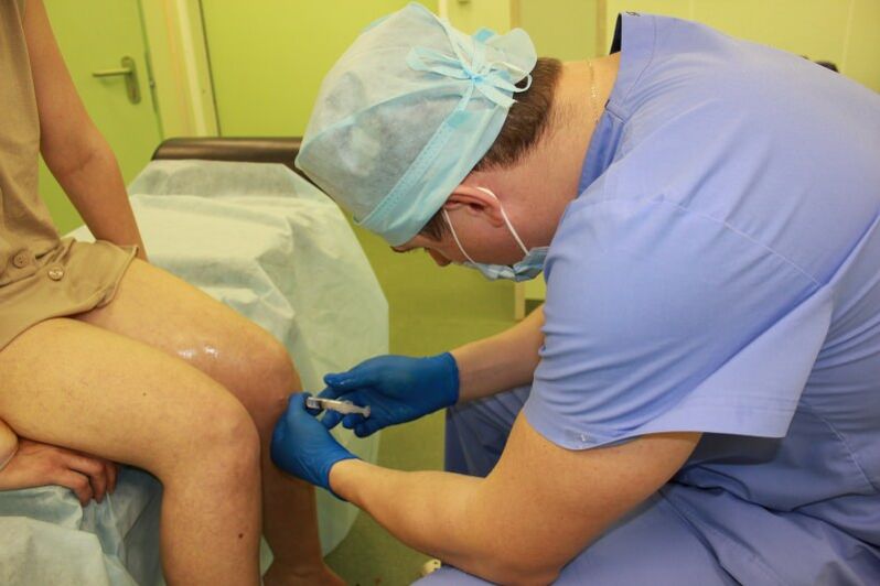 Inyección en la articulación de la rodilla