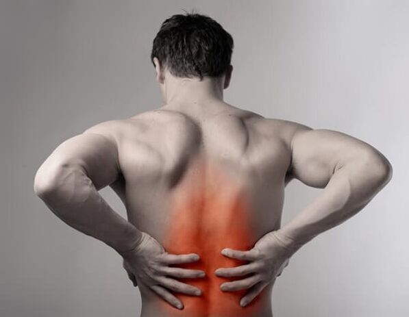 dolor de espalda debido a osteocondrosis espinal